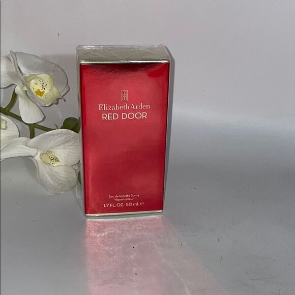 Elizabeth Arden Red Door Eau de Toilette Spray - Red - Picture 1 of 1